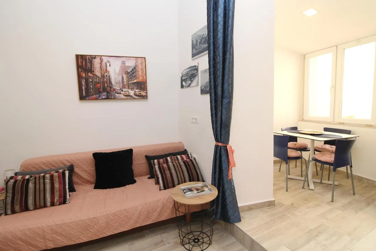 Giardini Center Apartment Pula Chorwacja