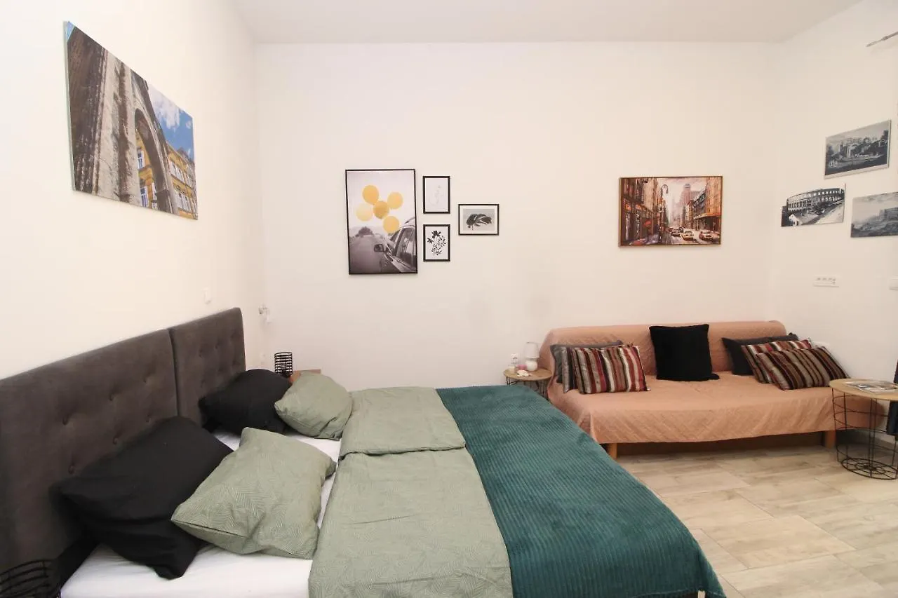 Giardini Center Apartment Pula