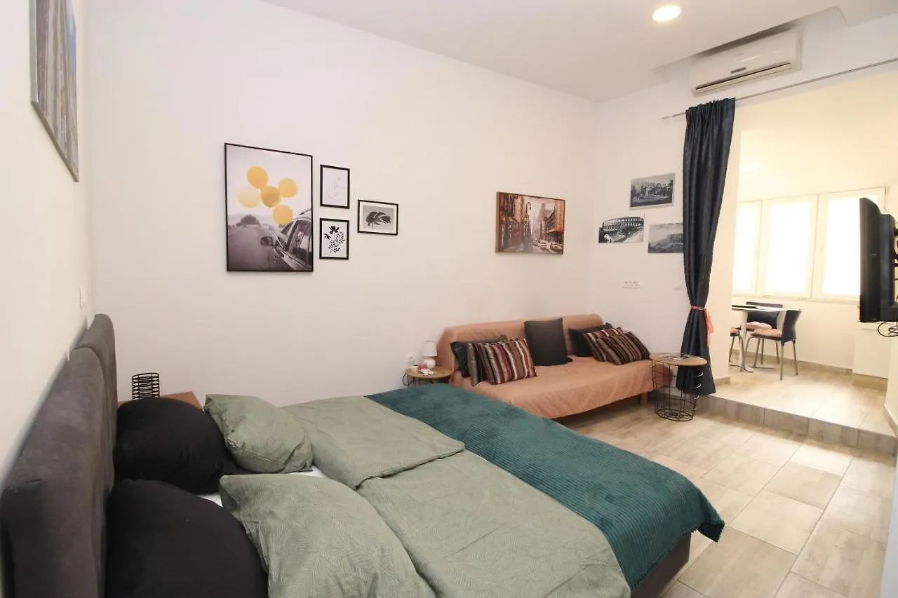 Giardini Center Apartment Pula